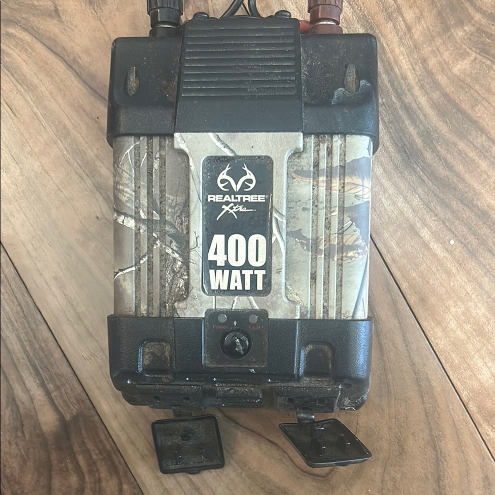 Realtree Xtra 400 Watt Power Inverter